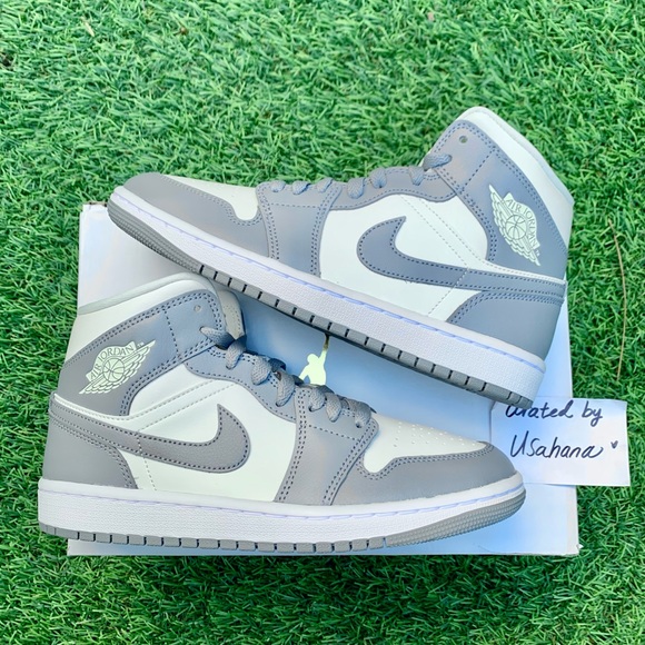 Nike Air Jordan 1 mid grey white shoes (rare) - Picture 3 of 4